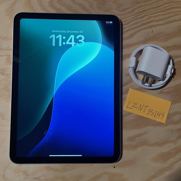 Apple iPad 11th Gen - Wi-Fi, 128 GB, Silver, A3354