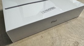 New
													Apple iPad 9th Gen - Unlocked, Gray, 64 GB, A2603, photo 3 of 7