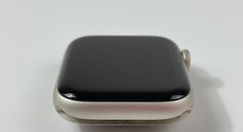 Mint
													Apple Watch SE 2nd Gen 44mm - Unlocked, Starlight, A2727 - Cellular, Aluminum, photo 5 of 8