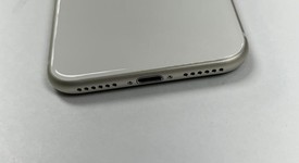 Mint
													Apple iPhone SE 3rd Gen 2022 - Unlocked, Starlight, 128 GB, A2595, photo 5 of 8