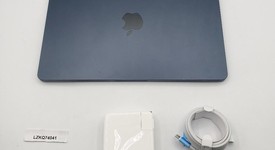 Fair
													MacBook Air 2022 - 13" - Apple M2, Midnight, 512 GB, 8 GB, photo 1 of 4