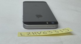 Mint
													Apple iPhone SE 1st Gen 2016 - Unlocked, Grey, 16 GB, A1723, photo 5 of 7
