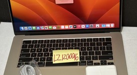 Good
													MacBook Air 2023 - 15" - Apple M2, Starlight, 256 GB, 8 GB, photo 1 of 11