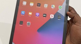 Mint
													Apple iPad Air 4th Gen - Unlocked, Gray, 64 GB, A2324, photo 2 of 13