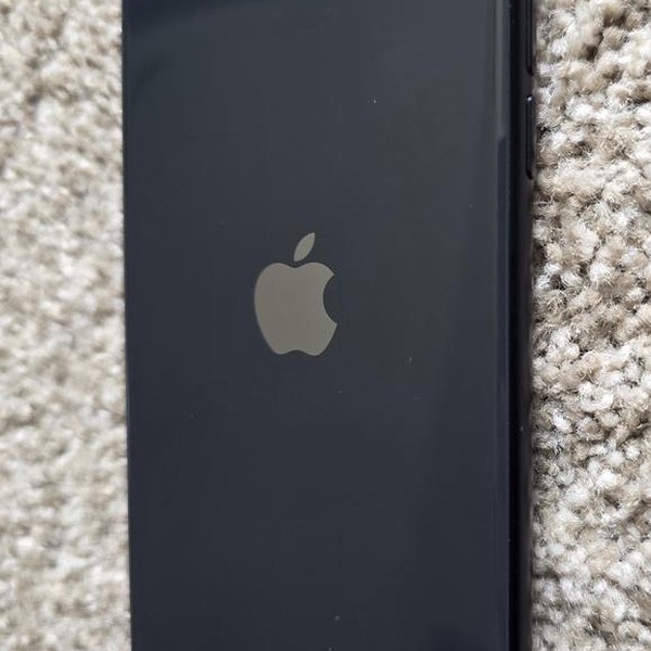 Apple iPhone SE 2nd Gen 2020 - Unlocked, 64 GB, Black, A2275