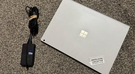 Good
													Microsoft Surface Book 2 13.5" - I5, 256 GB, 8 GB, photo 3 of 4