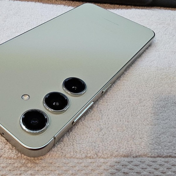 Samsung Galaxy S24 - Unlocked, 128 GB, Green, 8 GB, SM-S921U1