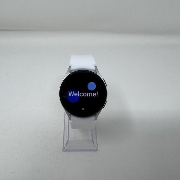 Samsung Galaxy Watch5 - Unlocked, Silver, 40mm