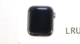 Mint
													Apple Watch Series 4 40mm - Gray, A1977 - GPS, Aluminum, photo 2 of 7