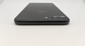 Good
													Apple iPhone 7 Plus - Unlocked, Black, 128 GB, A1661, photo 4 of 8