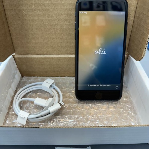 Apple iPhone SE 3rd Gen 2022 - Unlocked, Midnight, 64 GB, A2595