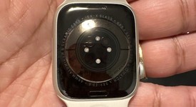 Mint
													Apple Watch Series 8 45mm - Unlocked, Starlight, A2774 - Cellular, Aluminum, photo 3 of 19