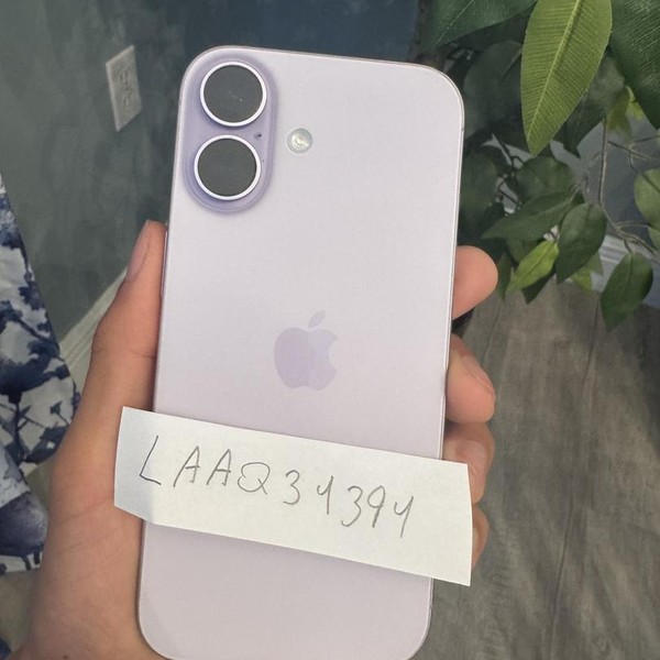 Apple iPhone 17 - Unlocked, 256 GB, Lavender, A3258
