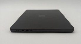 Good
													MacBook Pro 2024 - 14" - Apple M4, Space Black, 1 TB, 24 GB, photo 4 of 9