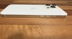 Good
													Apple iPhone 16 Pro Max - Unlocked, White, 256 GB, A3084, photo 4 of 10