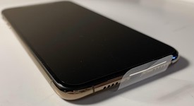 Mint
													Apple iPhone Xs Max - Unlocked, Gold, 64 GB, A1921, photo 4 of 9