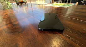 Mint
													Apple iPhone 16e - Unlocked, Black, 128 GB, A3212, photo 4 of 10