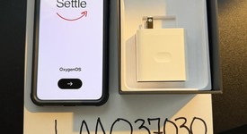 Mint
													OnePlus 13 - Unlocked, Midnight Ocean, 512 GB, 16 GB, photo 1 of 7