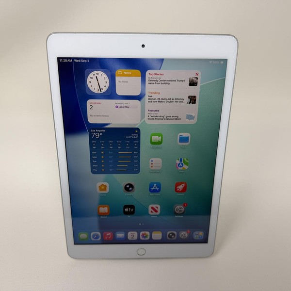 Apple iPad (8th Gen) - Wi-Fi, 32 GB, Silver, A2270