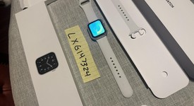 Good
													Apple Watch SE 1st Gen 40mm - Unlocked, Silver, A2353 - Cellular, Aluminum, photo 2 of 12