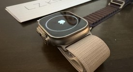 Good
													Apple Watch Ultra 49mm - Unlocked, Titanium, A2622, photo 3 of 5