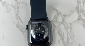 Mint
													Apple Watch Series 8 41mm - Unlocked, Graphite, A2772 - Cellular, Stainless, photo 2 of 5