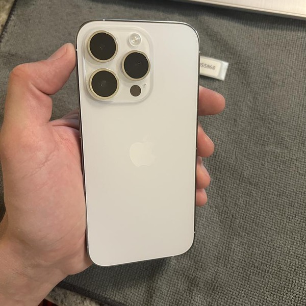 Apple iPhone 14 Pro - Unlocked, 128 GB, Silver, A2650