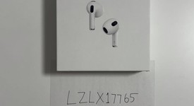 Used
													Apple AirPods 3rd Gen - Lightning Case, photo 1 of 3