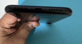Mint
													Apple iPhone Xr - Unlocked, Black, 64 GB, A1984, photo 5 of 8