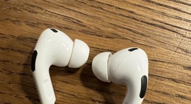 Used
													Apple AirPods Pro 2 - USB-C, photo 2 of 4