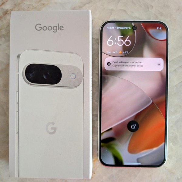 Google Pixel 9 - Unlocked, 128 GB, Porcelain, 12 GB, G2YBB
