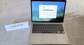 Good
													MacBook Air 2020 - 13" - Apple M1, Silver, 256 GB, 8 GB, photo 1 of 11