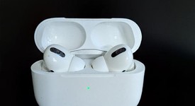 Used
													Apple AirPods Pro 1st Gen - Wireless Case, photo 2 of 4