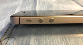 Good
													Apple iPhone SE 1st Gen 2016 - Unlocked, Grey, 64 GB, A1662, photo 3 of 9