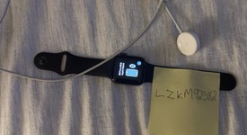 Fair
													Apple Watch SE 1st Gen 40mm - Unlocked, Gray, A2353 - Cellular, Aluminum, photo 2 of 7