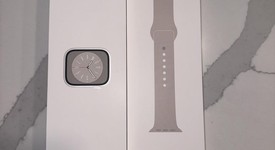 Good
													Apple Watch SE 1st Gen 44mm - Gray, A2352 - GPS, Aluminum, photo 4 of 8