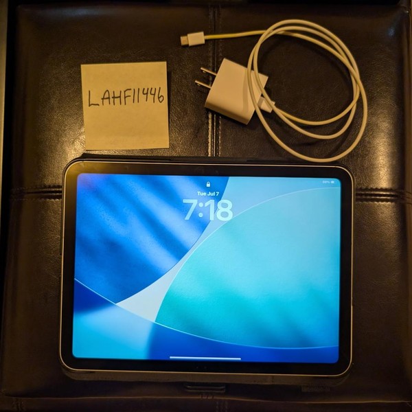 Apple iPad (10th Gen) - US Cellular, 64 GB, Silver, A2757