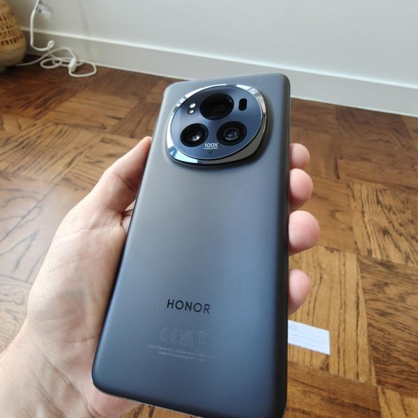 Honor Magic6 Pro - Unlocked Non-US, 512 GB, Black, 12 GB