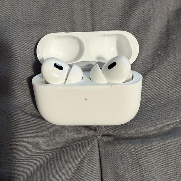 Apple AirPods Pro 2 - USB-C