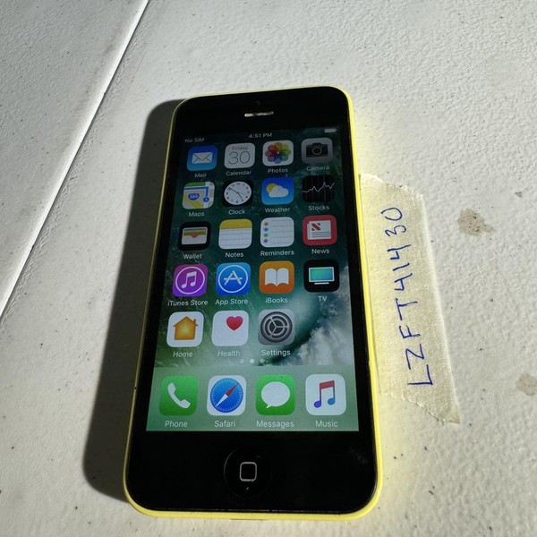 Apple iPhone 5C - Unlocked, 8 GB, Yellow, A1456