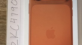 New
													Apple iPhone 17 Pro - Unlocked, Cosmic Orange, 256 GB, A3256, photo 4 of 4