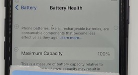 Mint
													Apple iPhone SE 3rd Gen 2022 - Unlocked, Midnight, 64 GB, A2595, photo 4 of 14