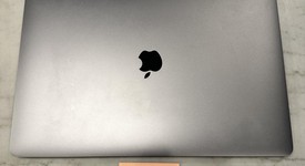 Good
													MacBook Pro 2016 (With Touch Bar) - 15" - Gray, 512 GB, 16 GB, photo 2 of 6