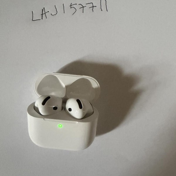Apple AirPods (4th Gen) - Active Noise Cancellation