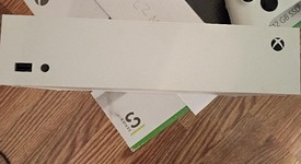 Mint
													Xbox Series S (2020) - White, 512 GB, photo 5 of 8