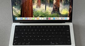 Good
													MacBook Pro Late 2023 (M3) - 14" - Apple M3, Silver, 512 GB, 8 GB, 10-core GPU, photo 2 of 17