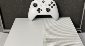 Good
													Xbox One S (2016) - White, 1 TB, photo 1 of 10