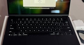 Mint
													MacBook Air 2025 (M4) - 13" - Apple M4, Midnight, 256 GB, 16 GB, photo 1 of 6