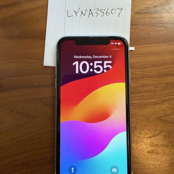 Apple iPhone 11 - AT&T, 64 GB, White, A2111