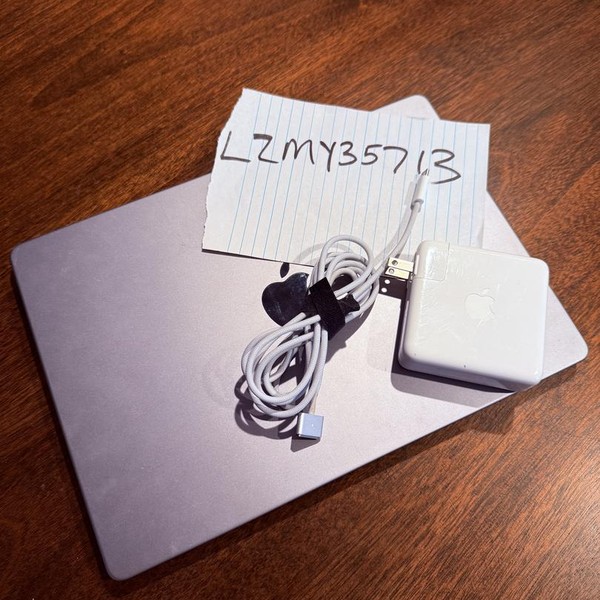 MacBook Pro 2021 - 14 inch - 1 TB, Silver, 32 GB, Apple M1 Pro 10-core